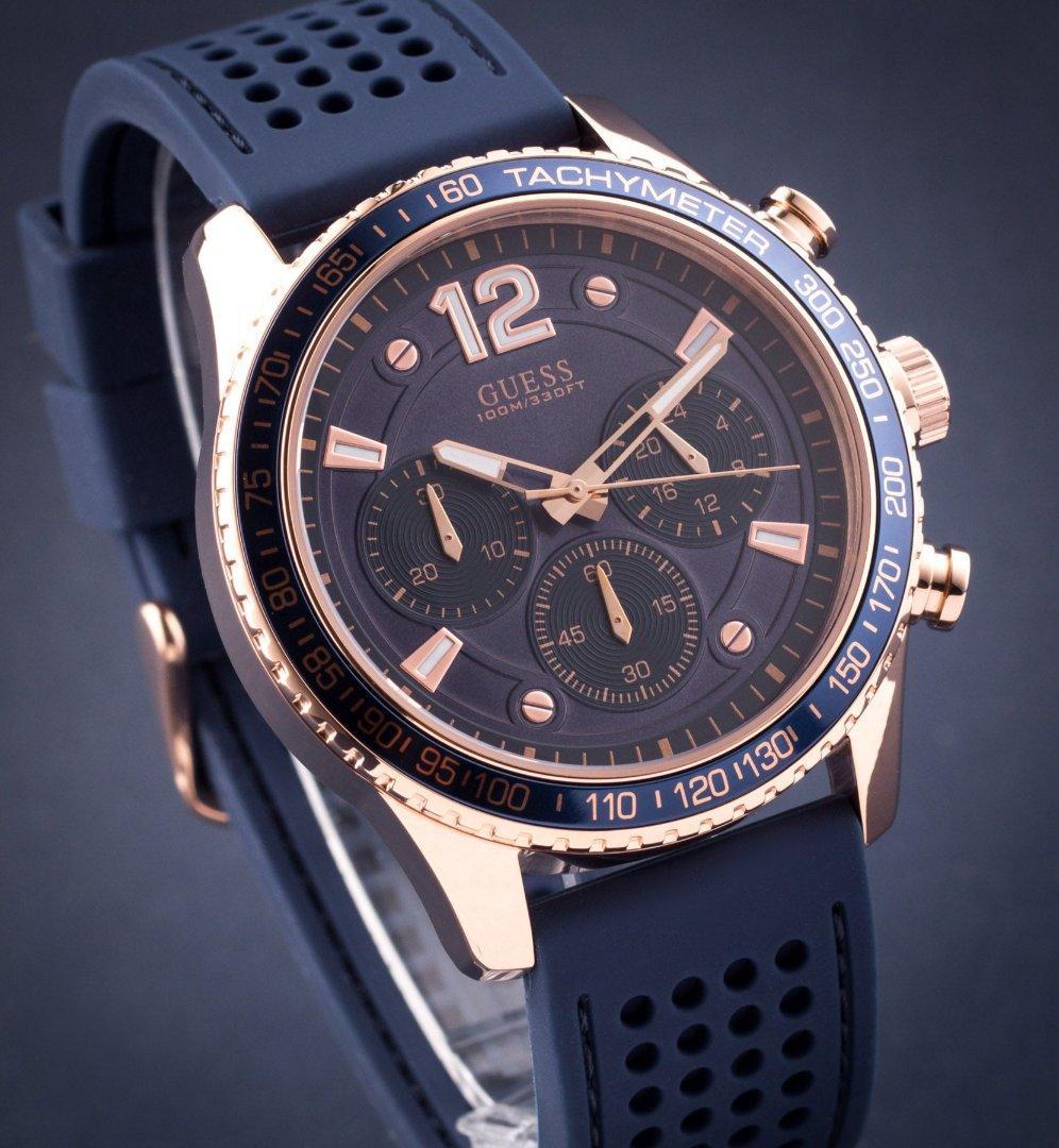 Montre pour homme Guess W0971G3