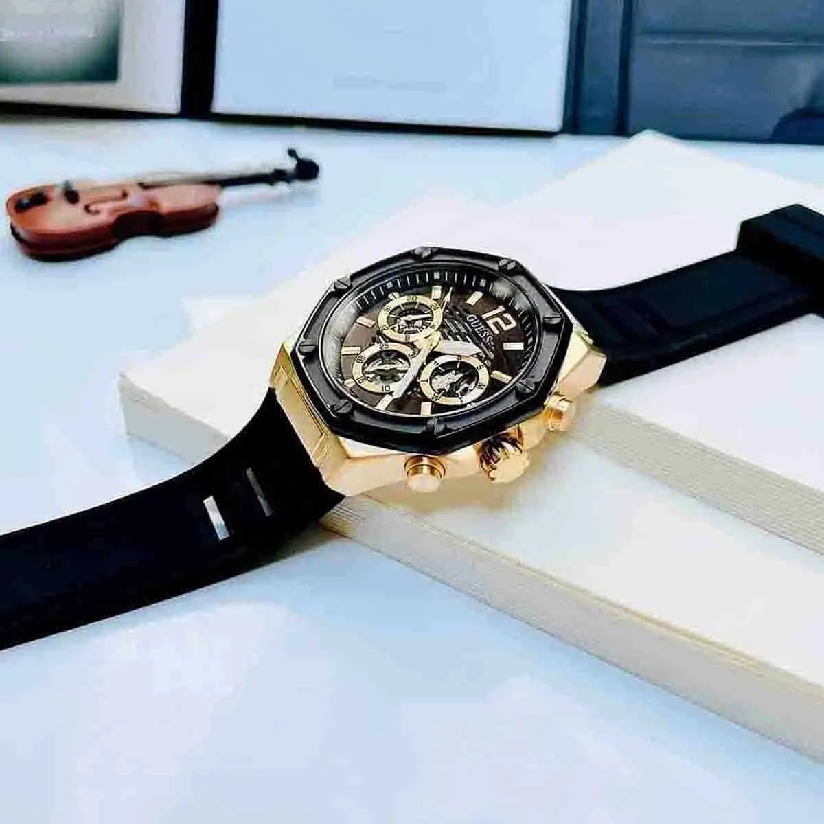 Montre GUESS Momentum GW0263G1