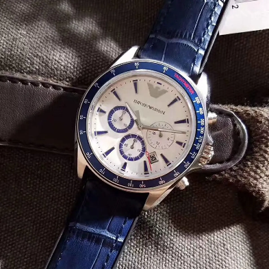 Montre EMPORIO ARMANI pour Homme, AR6096